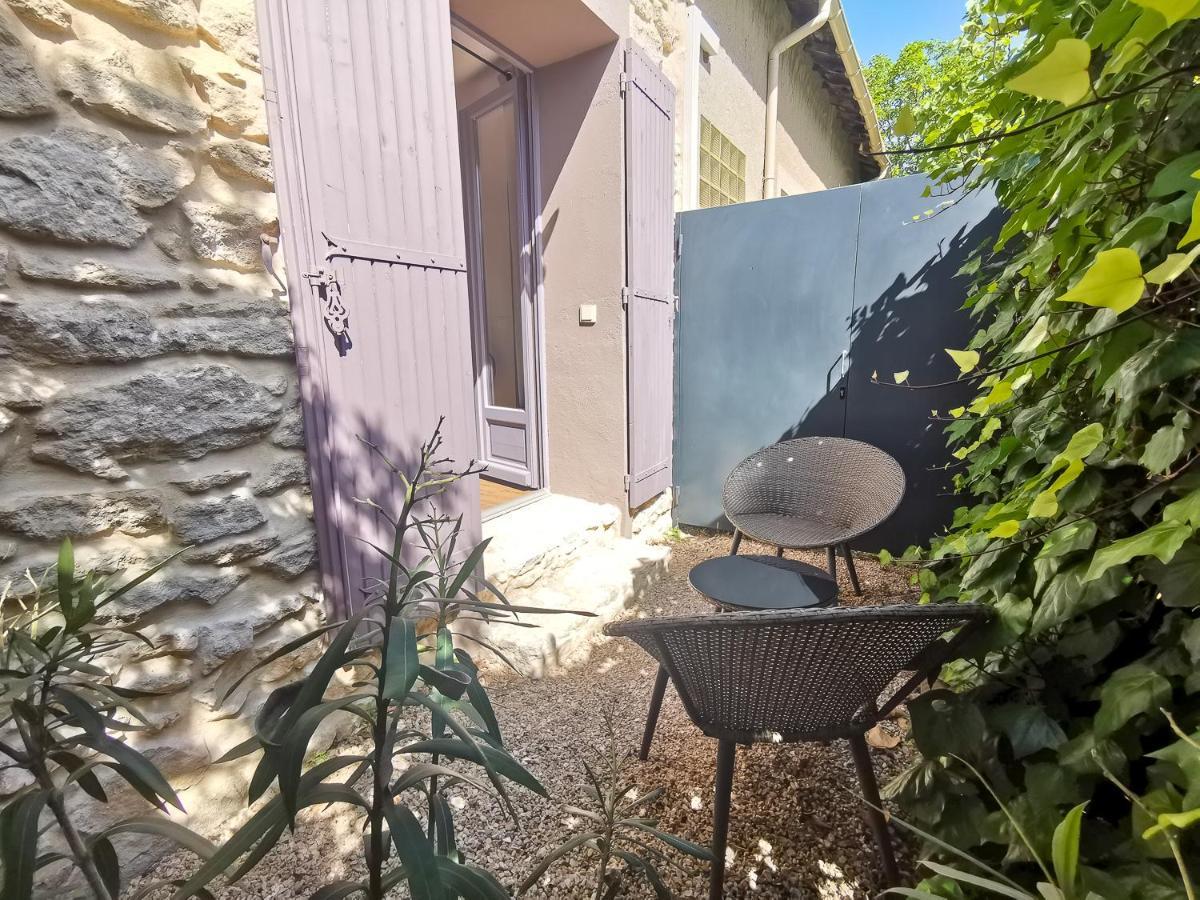 Hotel Sous Les Figuiers - Piscine, Parking, Centre Ville Saint-Rémy-de-Provence Exterior foto